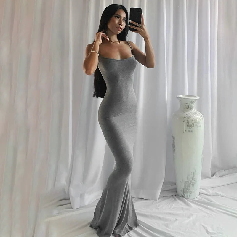 Robe longue en satin